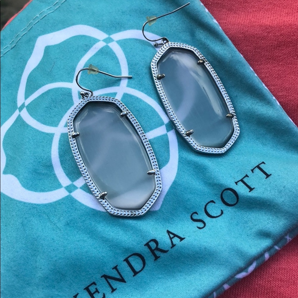 Kendra Scott Elle Silver Drop Earrings